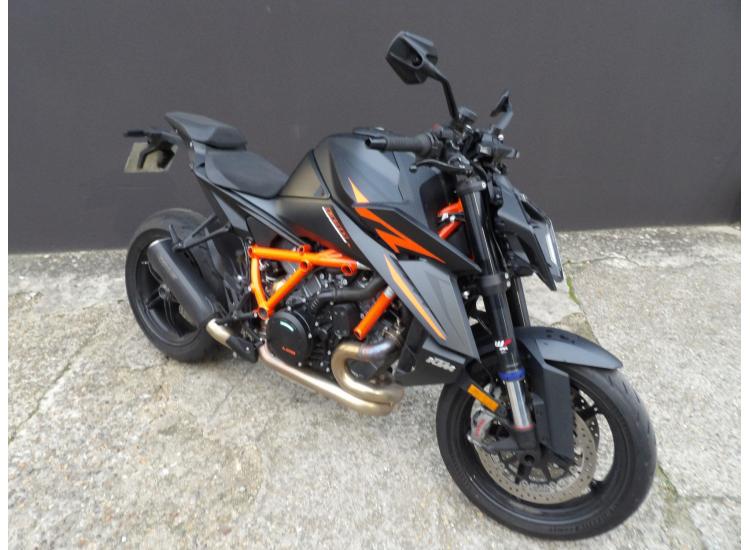 KTM 1390 SUPER DUKE R EVO