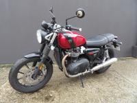 TRIUMPH SPEED TWIN 900