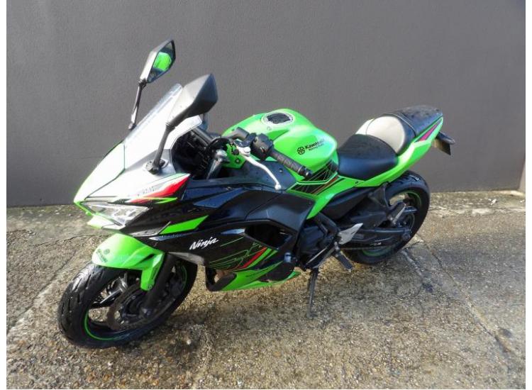 KAWASAKI NINJA 650 47.5