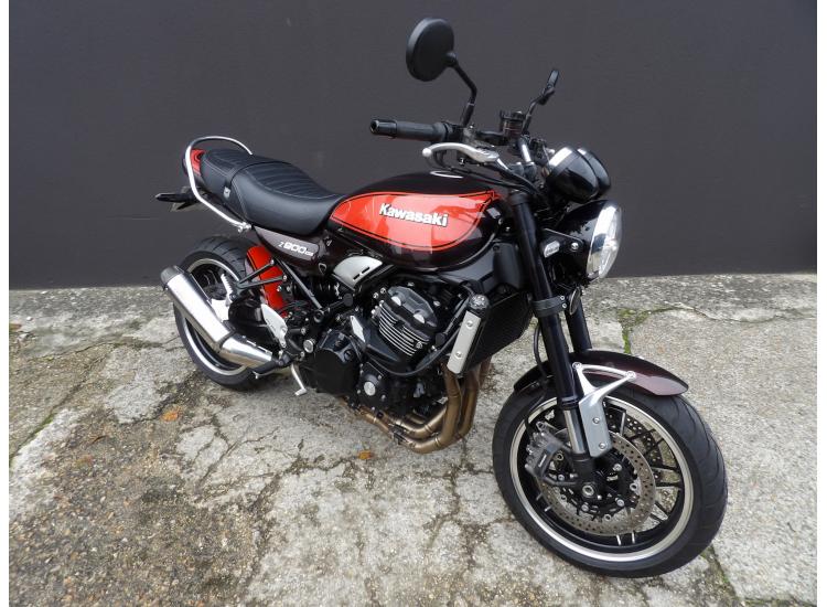 KAWASAKI Z900RS