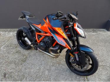 KTM 1290 SUPER DUKE R