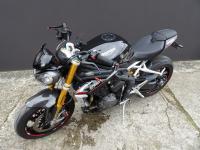 TRIUMPH SPEED TRIPLE 1200 RS