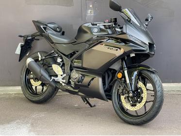 YAMAHA YZF-R3 2025 - LOA POSSIBLE - GARANTIE CONSTRUCTEUR