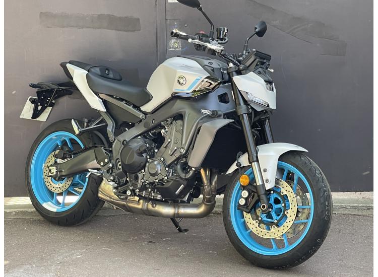 YAMAHA MT-09 - MT09 - MT 09 FULL - 79KM - LOA POSSIBLE - GARANTIE CONSTRUTEUR